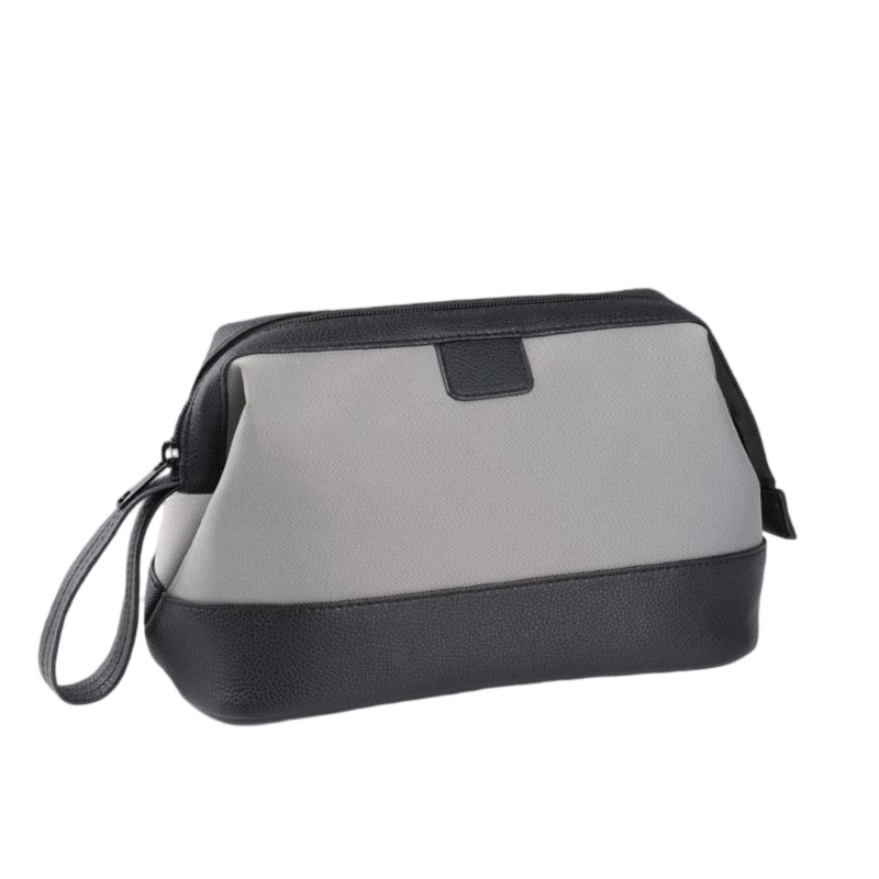 Toiletry Bags / Dopp Kits