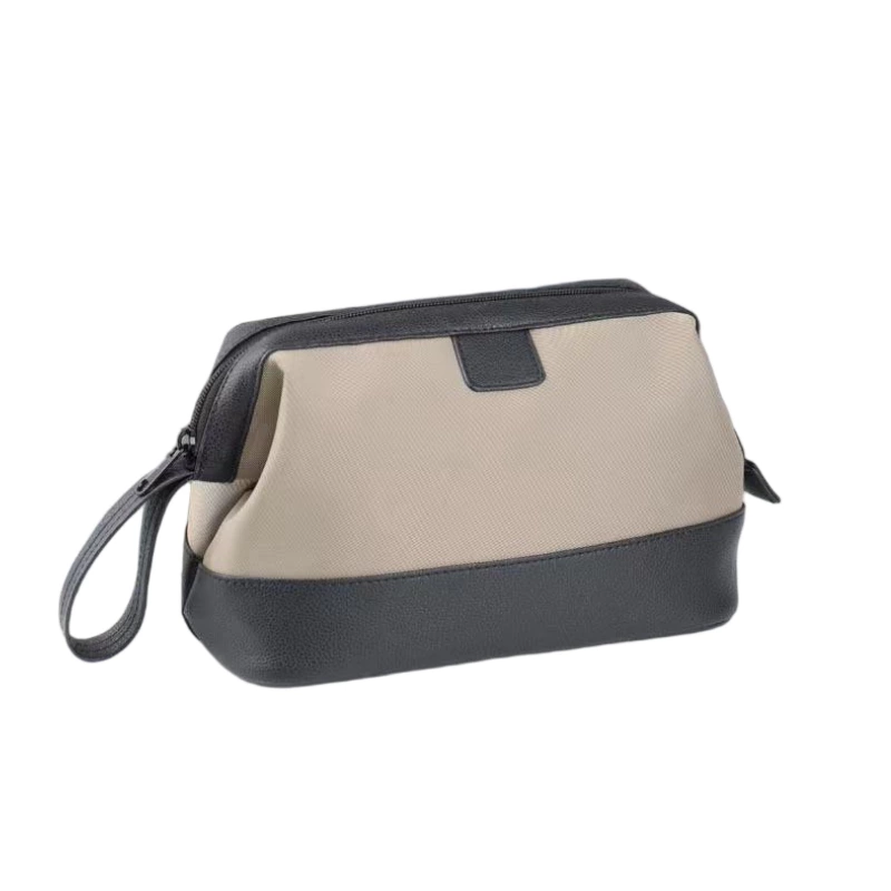 Toiletry Bags / Dopp Kits