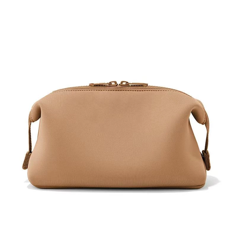 Toiletry Bags / Dopp Kits